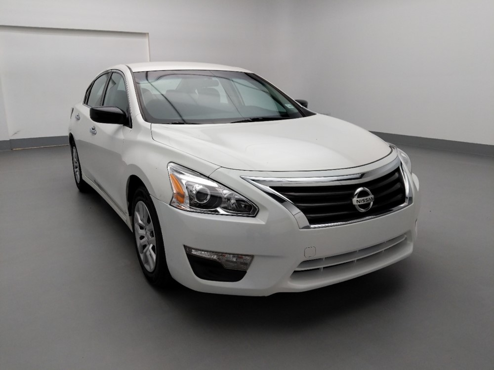 2015 Nissan Altima - Passenger Front Hood