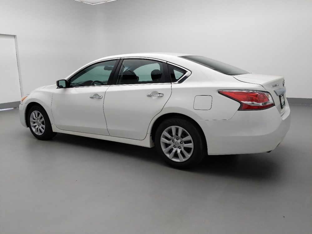 2015 Nissan Altima - Driver Rear Side
