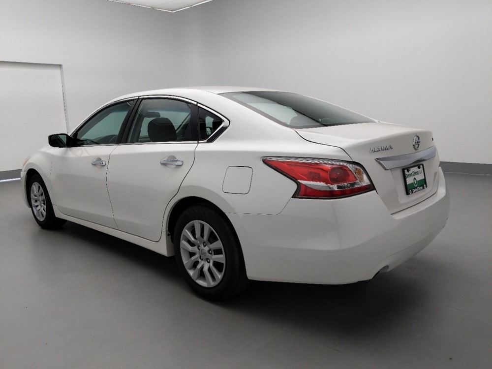 2015 Nissan Altima - Driver Rear Bumper