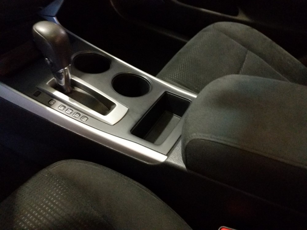 2015 Nissan Altima - Center Console/Cup Holders