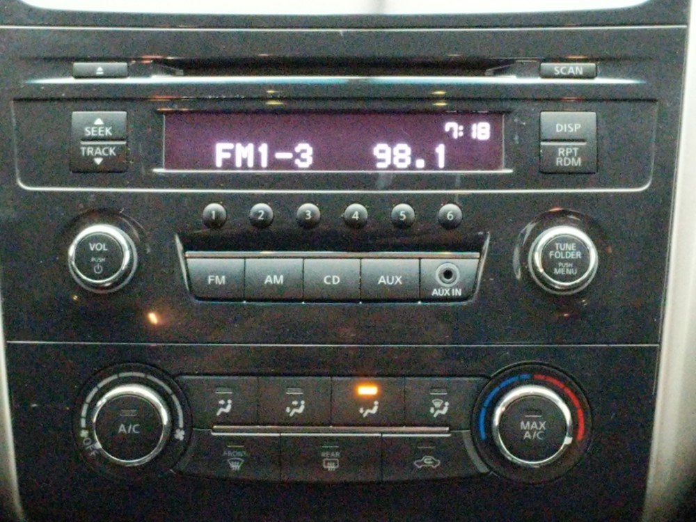 2015 Nissan Altima - Stereo Package