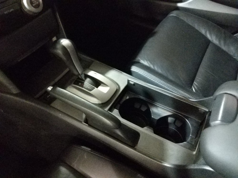 2012 Honda Accord - Center Console/Cup Holders