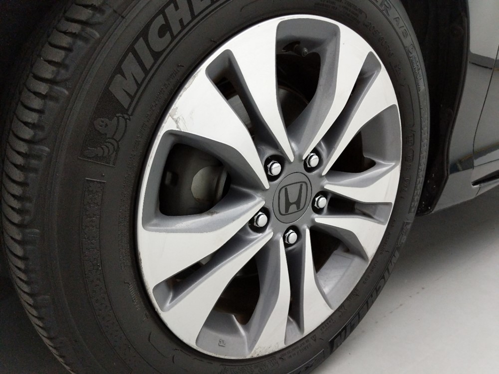 2014 Honda Accord - Wheel