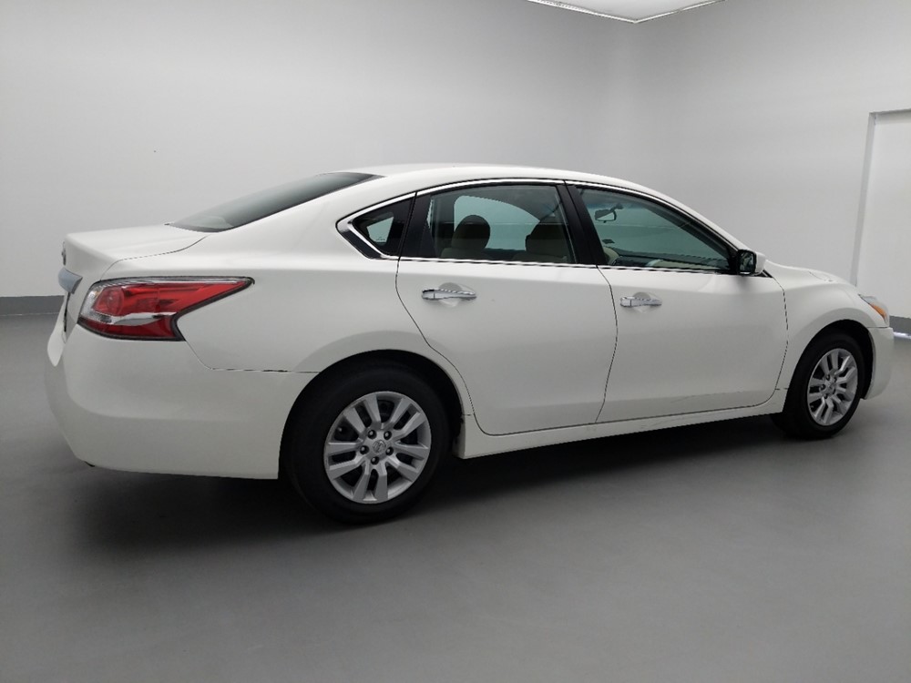 2015 Nissan Altima - Passenger Rear Side