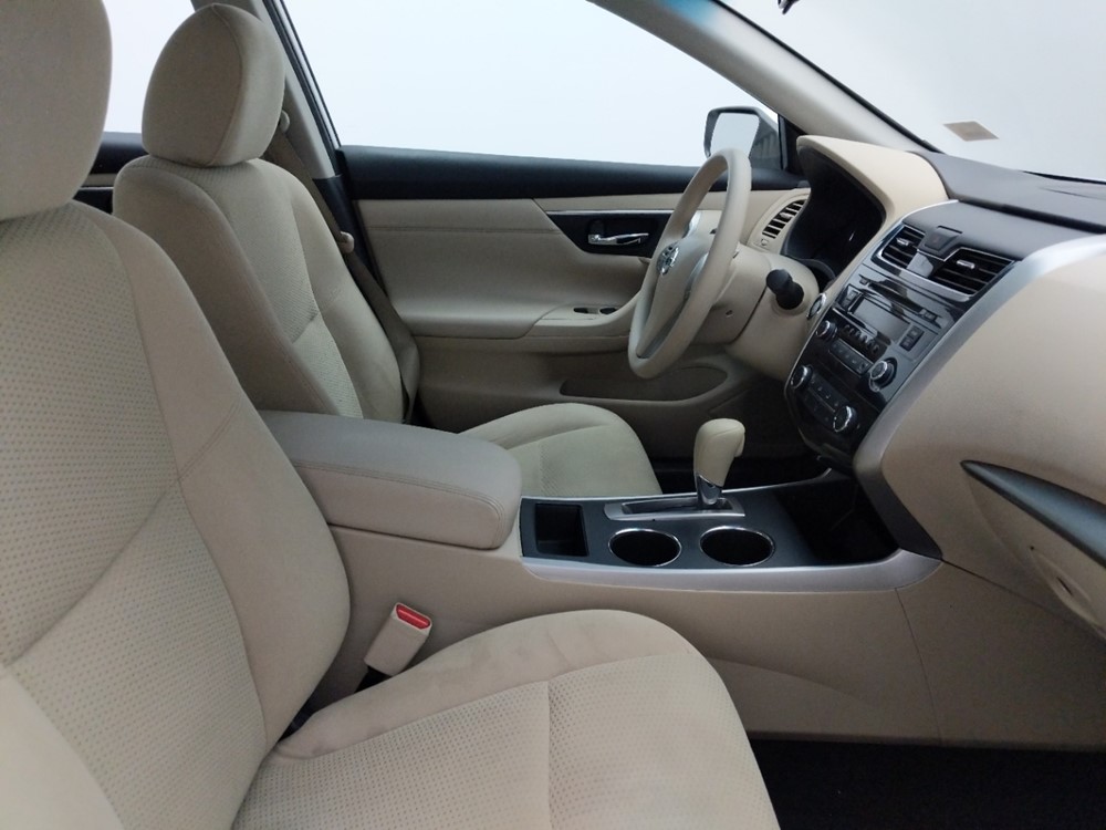 2015 Nissan Altima - Passenger Front Seat