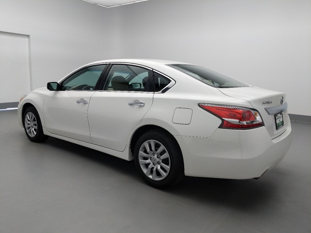 2015 Nissan Altima - Driver Rear Bumper