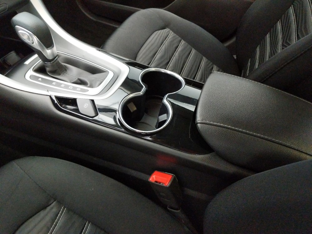 2016 Ford Fusion - Center Console/Cup Holders