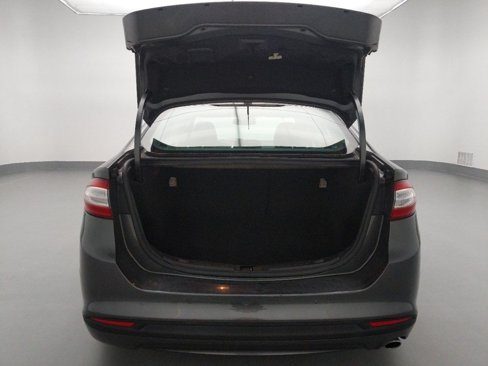 2016 Ford Fusion - Trunk