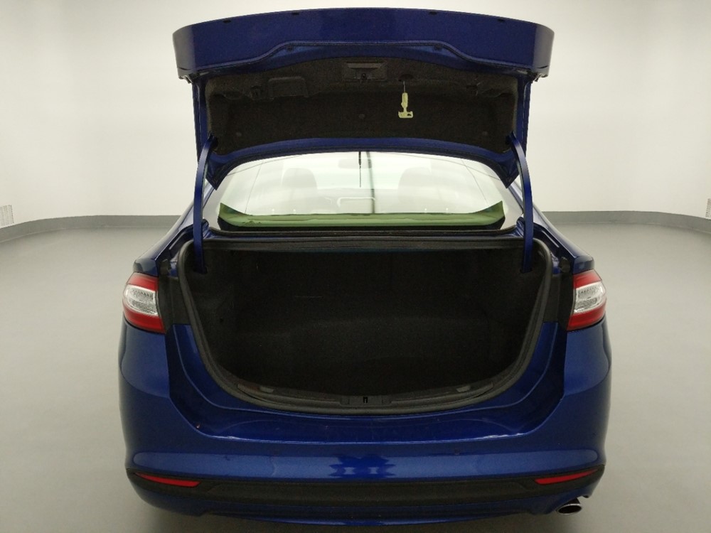 2016 Ford Fusion - Trunk
