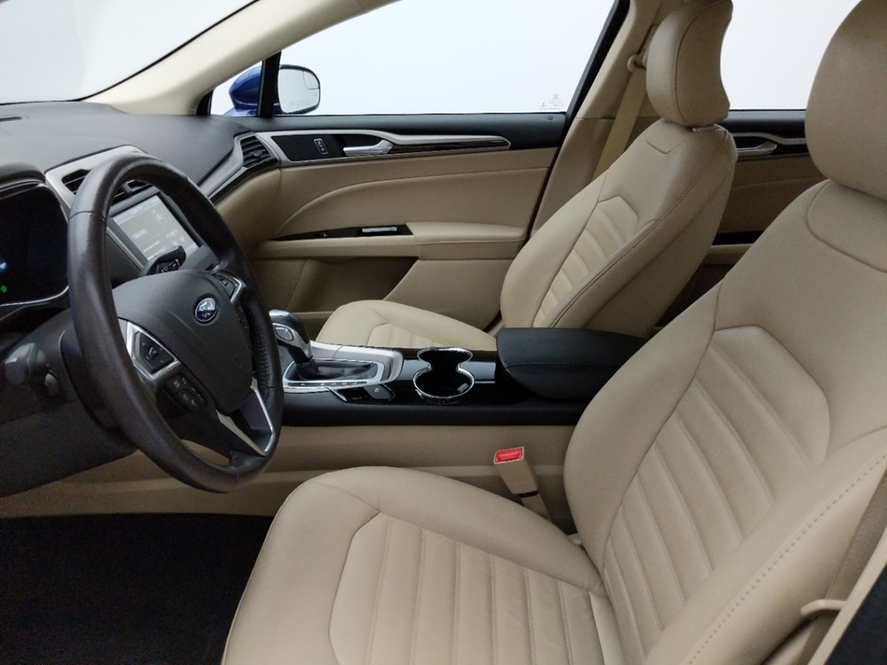 2016 Ford Fusion - Driver Front Seat