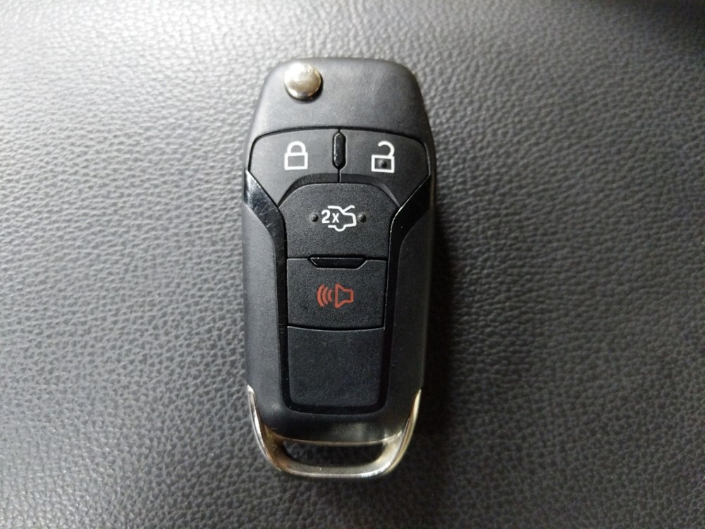 2016 Ford Fusion - Keys