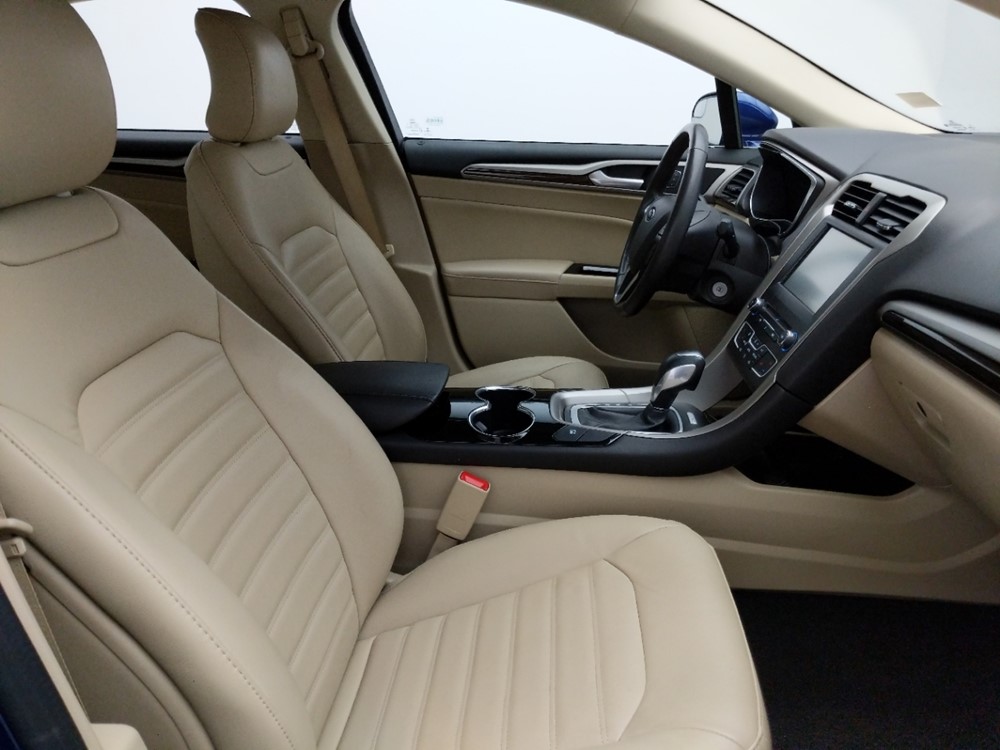 2016 Ford Fusion - Passenger Front Seat