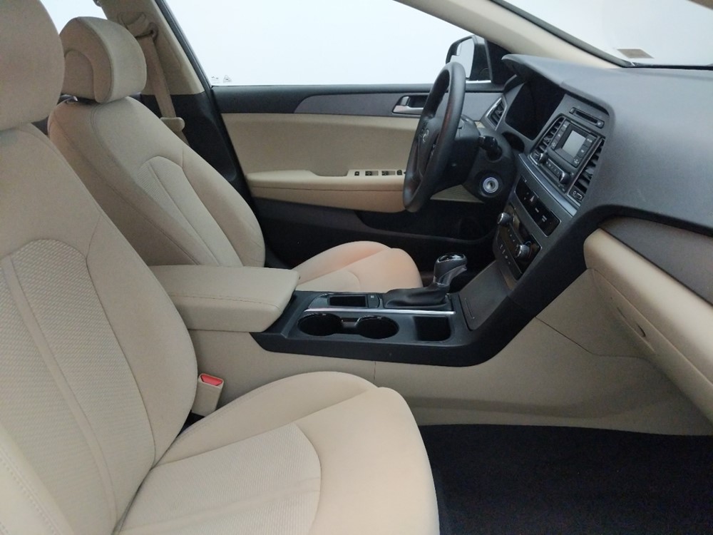 2017 Hyundai Sonata - Passenger Front Seat