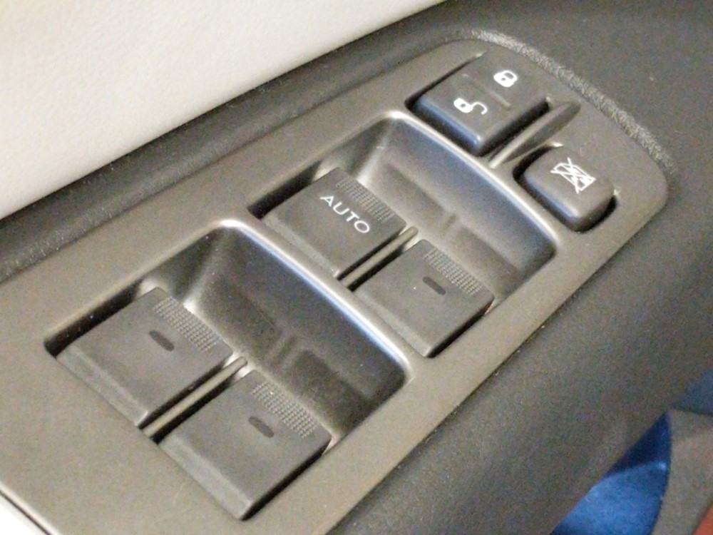 2010 Subaru Tribeca - Driver Power Windows/Lock Control