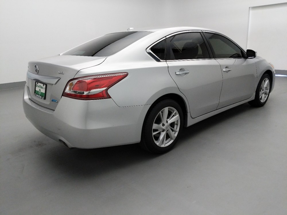 2013 Nissan Altima - Passenger Rear Bumper