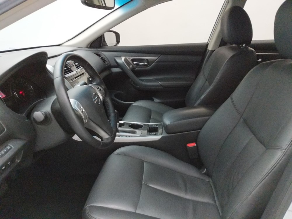 2013 Nissan Altima - Driver Front Seat