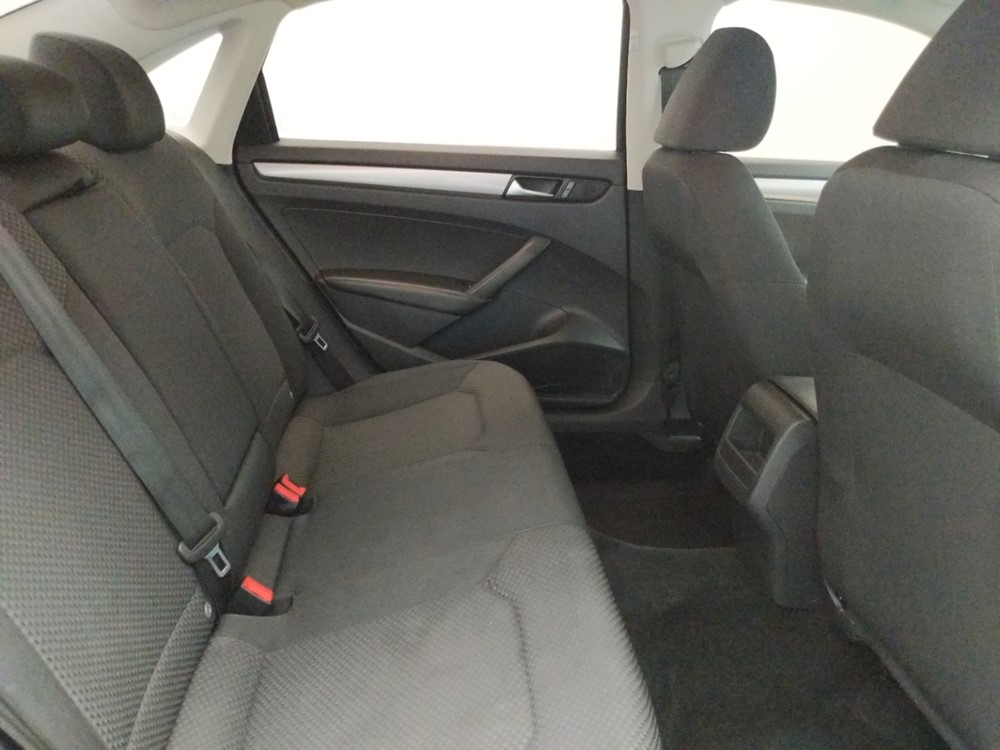 2015 Volkswagen Passat - Passenger Rear Seat