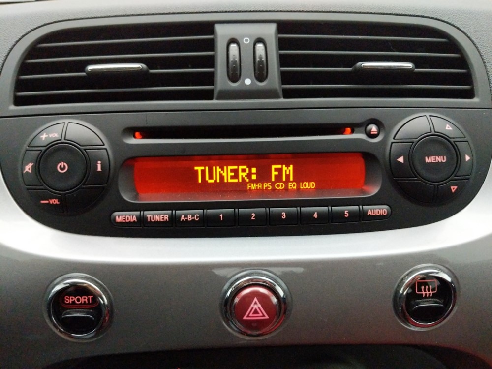 2015 FIAT 500 - Stereo Package