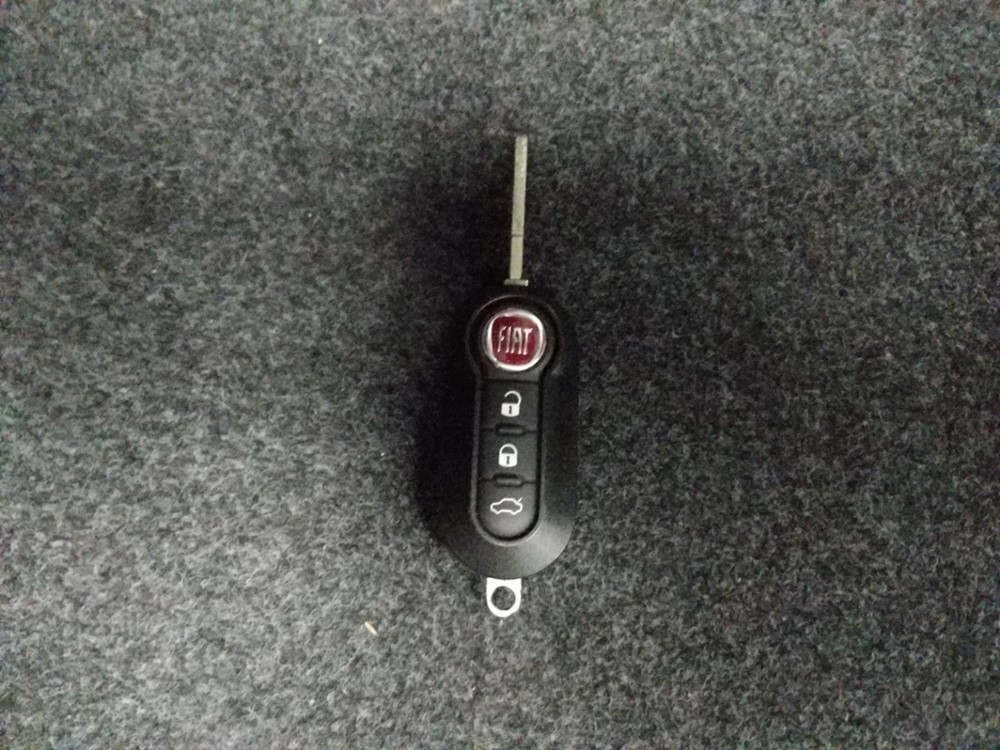 2015 FIAT 500 - Keys