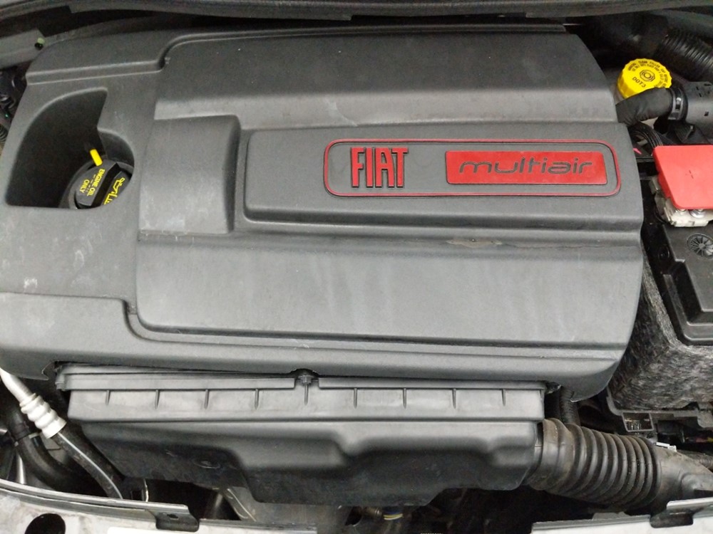 2015 FIAT 500 - Engine