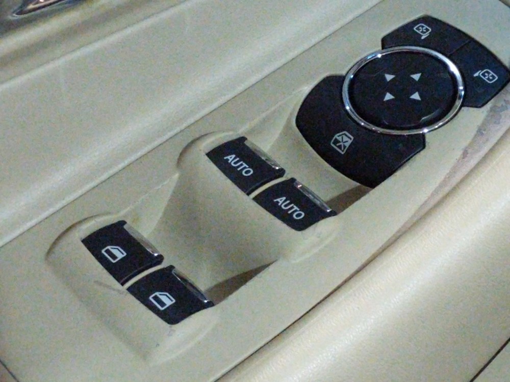2014 Ford Taurus - Driver Power Windows/Lock Control