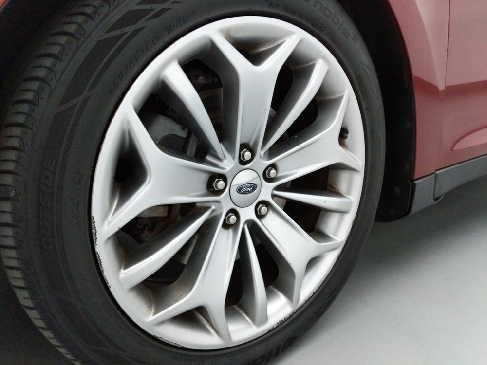 2014 Ford Taurus - Wheel