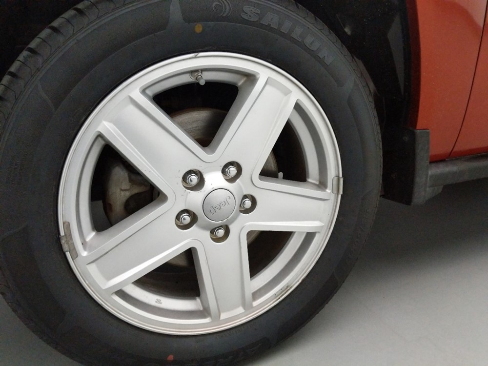 2010 Jeep Compass - Wheel