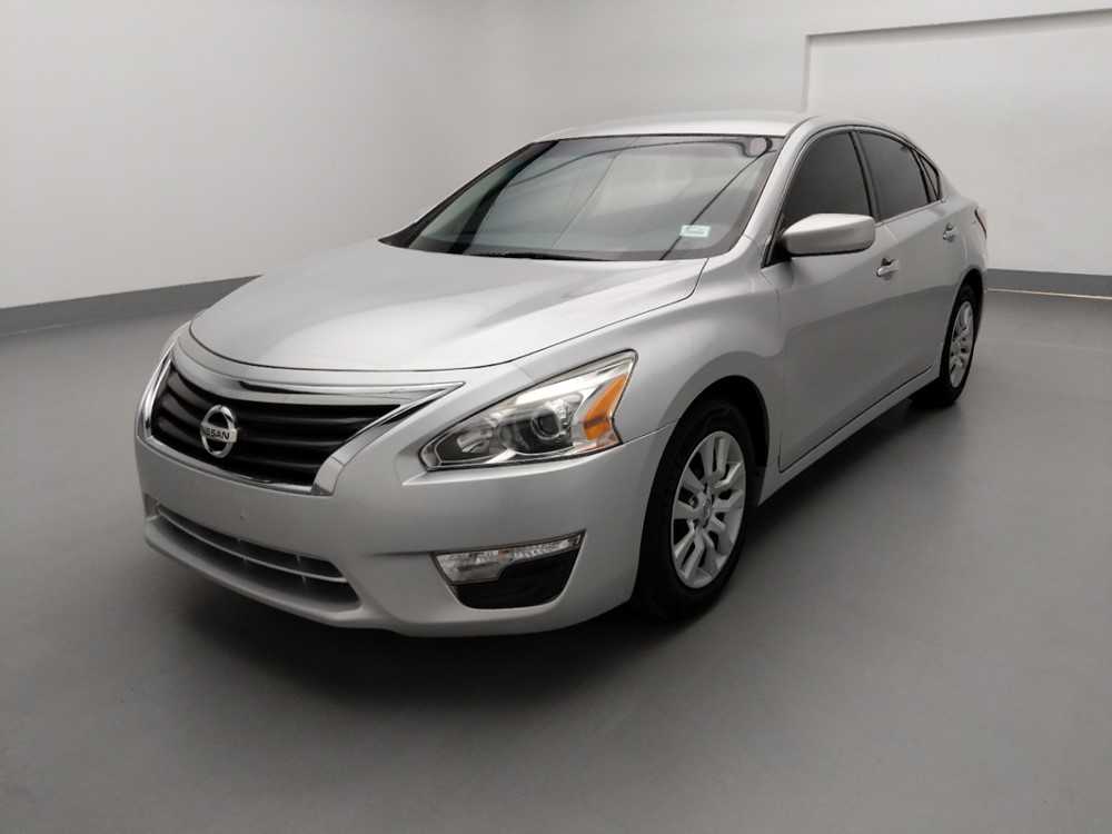 2013 Nissan Altima - Driver Front Bumper