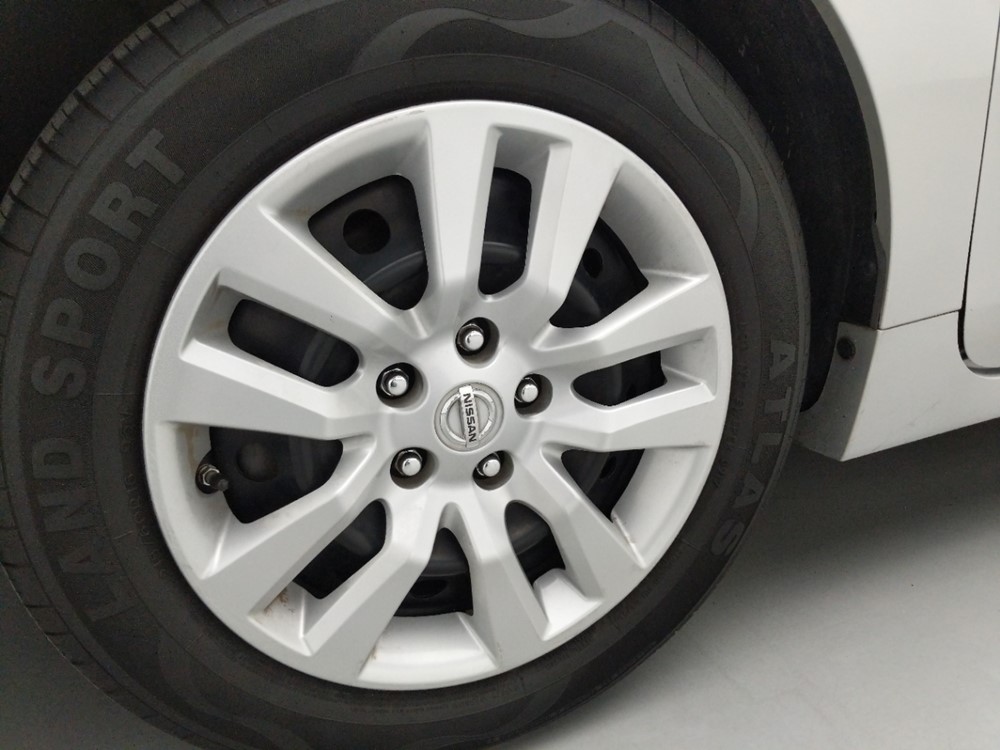 2013 Nissan Altima - Wheel