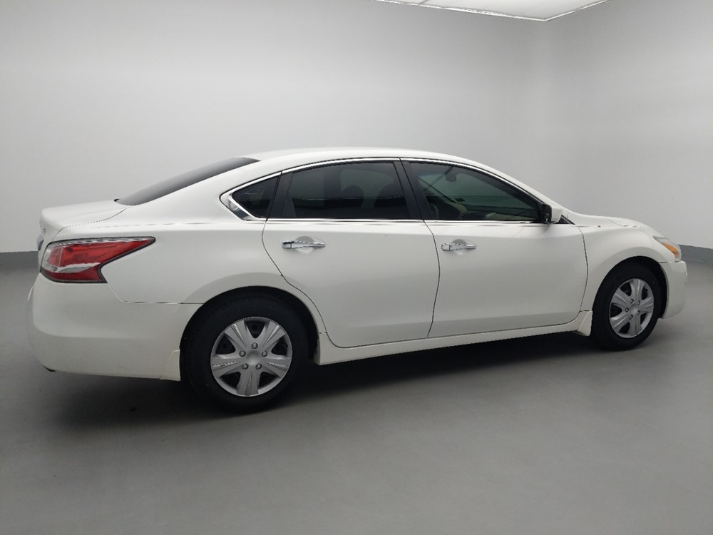 2014 Nissan Altima - Passenger Rear Side