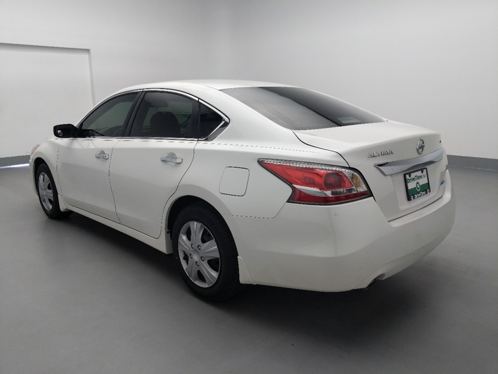 2014 Nissan Altima - Driver Rear Bumper
