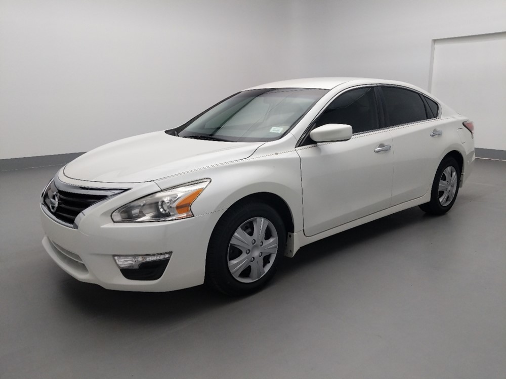 2014 Nissan Altima - Driver Front Bumper