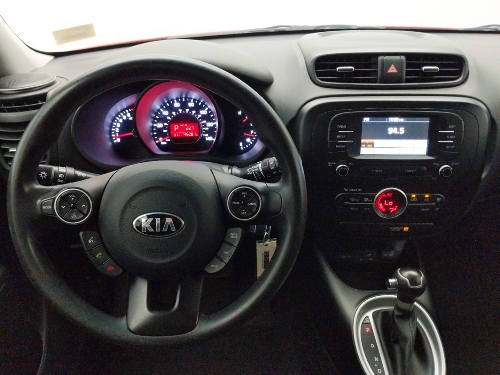 2017 Kia Soul - Driver Dash