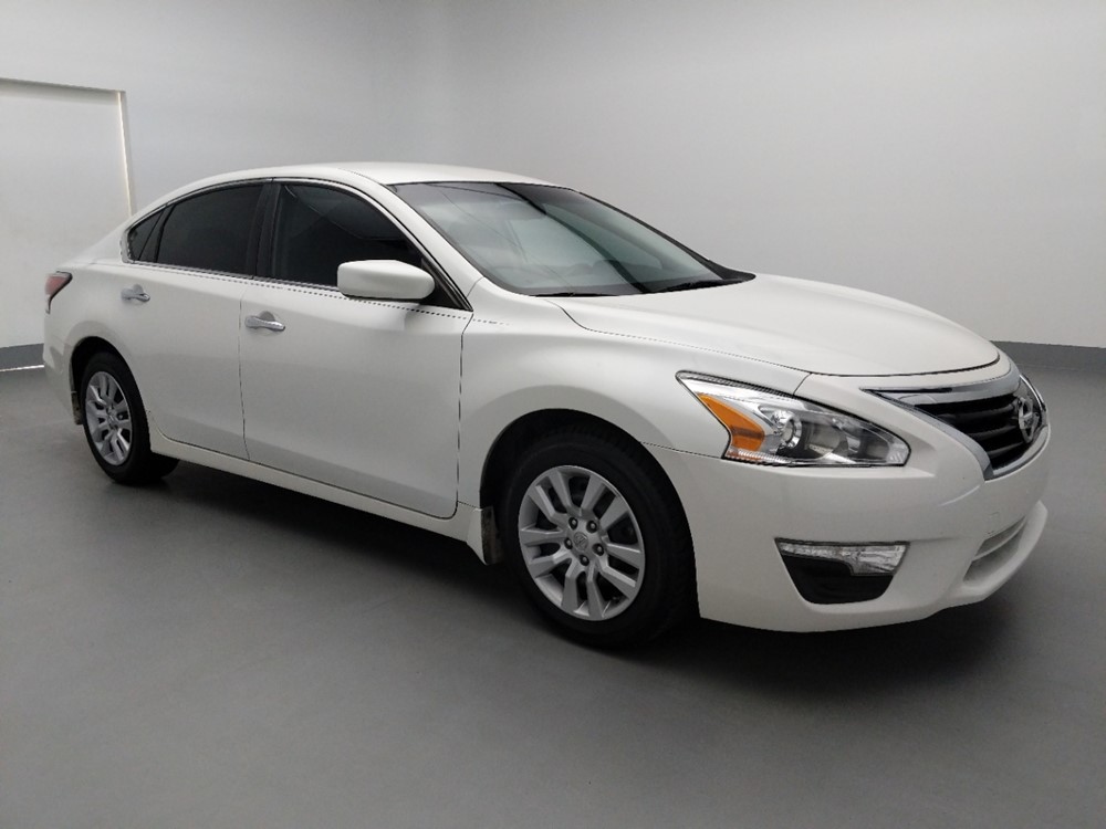 2015 Nissan Altima - Passenger Front Bumper