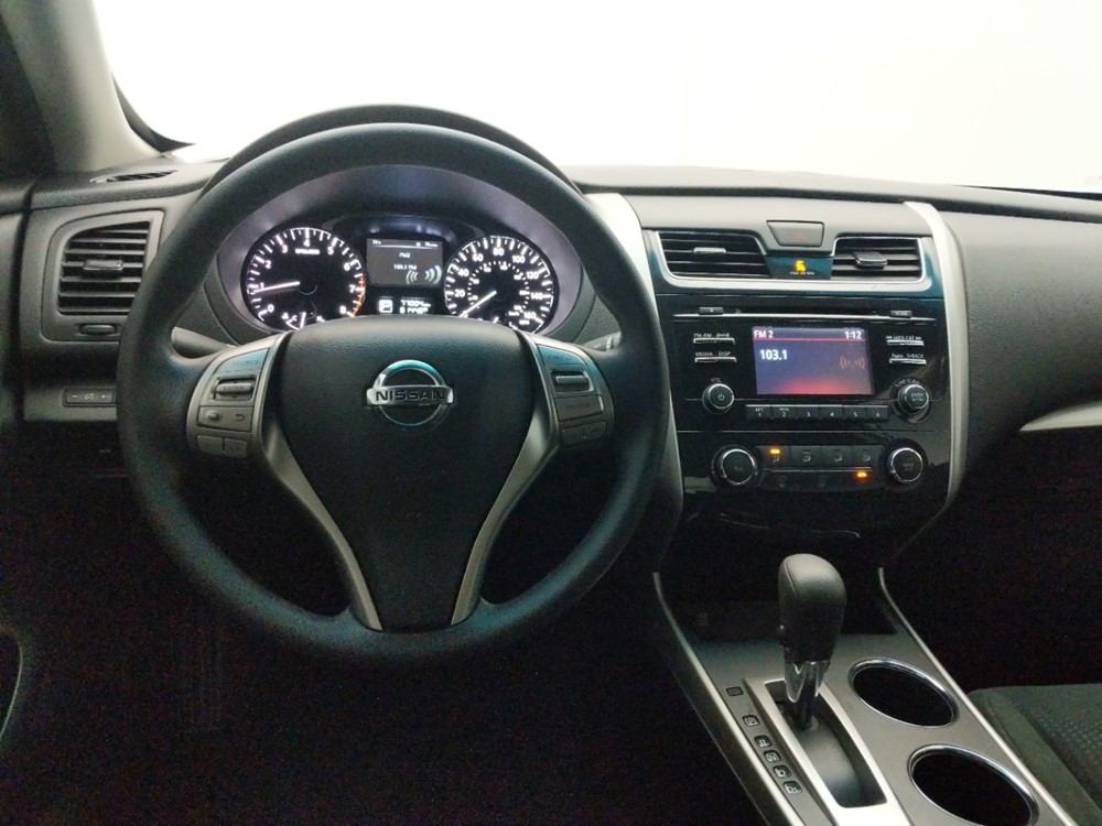 2015 Nissan Altima - Driver Dash