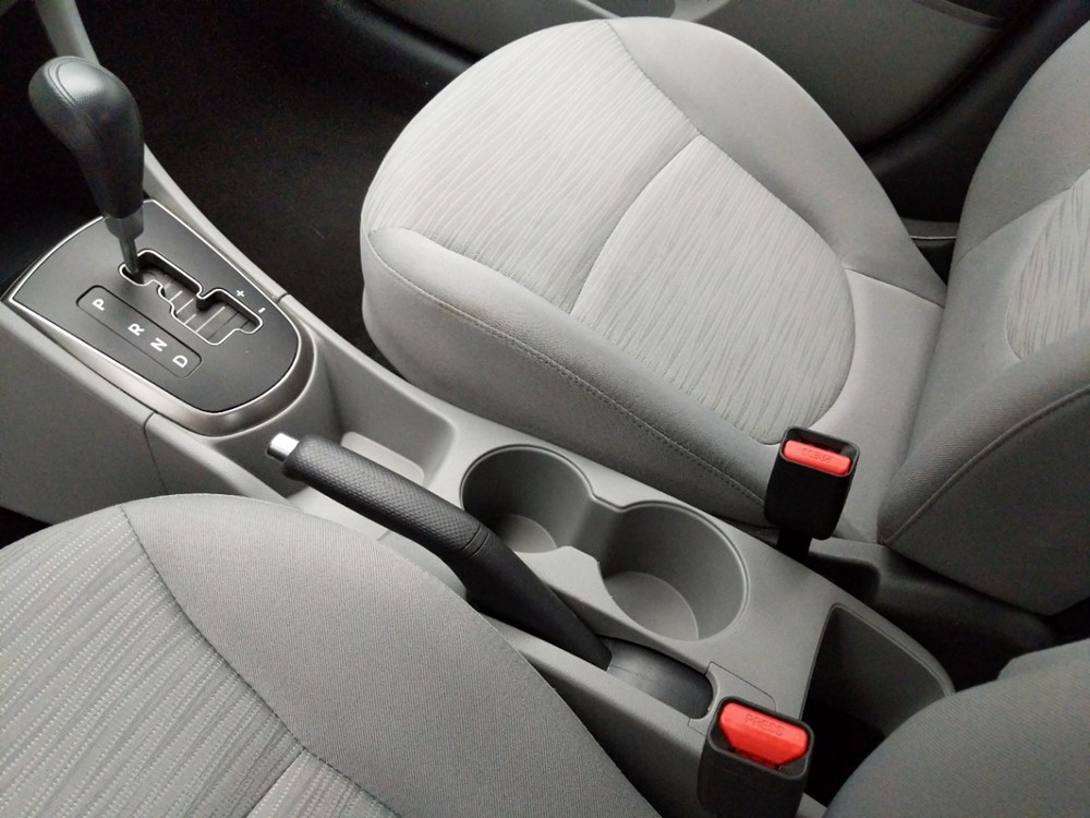 2017 Hyundai Accent - Center Console/Cup Holders