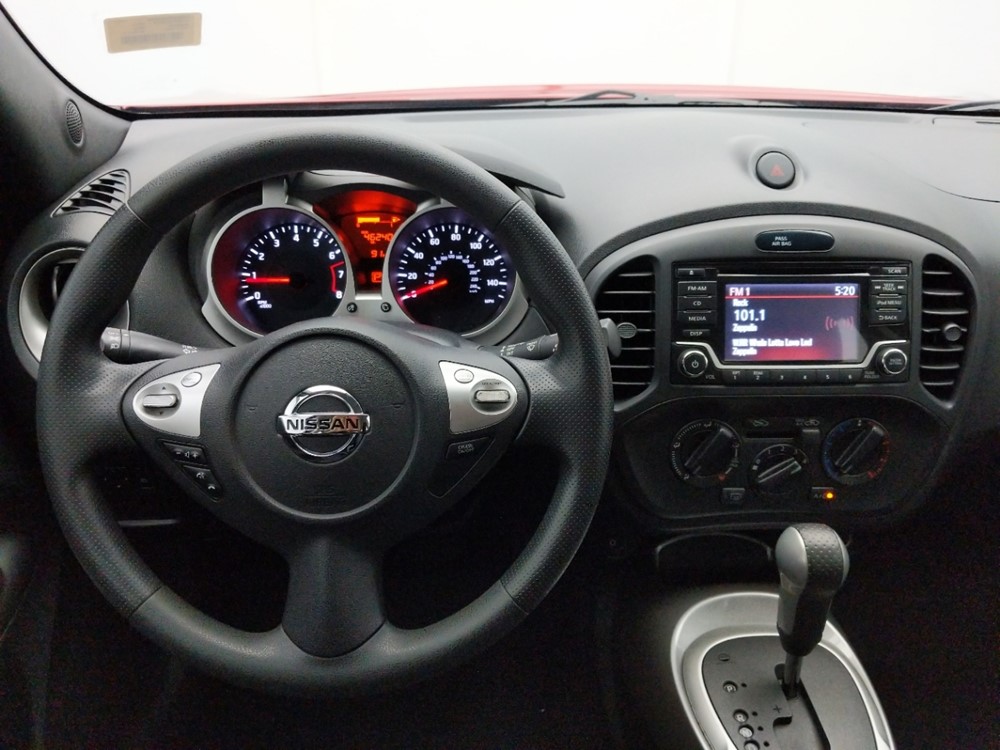 2017 Nissan JUKE - Driver Dash