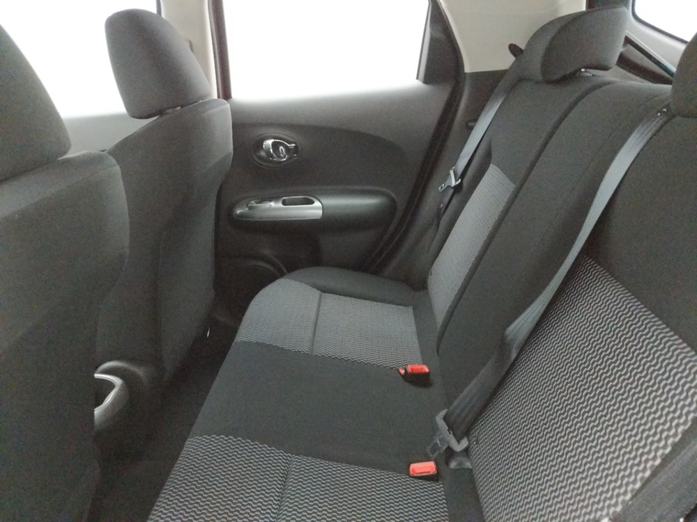 2017 Nissan JUKE - Driver Rear Seat