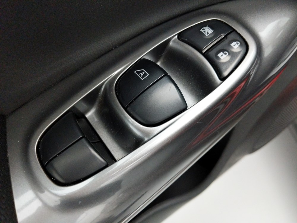 2017 Nissan JUKE - Driver Power Windows/Lock Control
