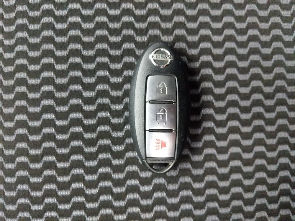 2017 Nissan JUKE - Keys