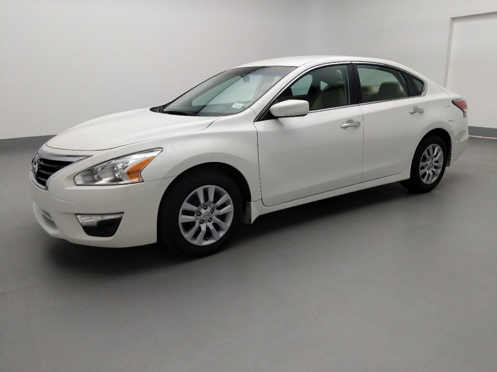 2015 Nissan Altima - Driver Front Side