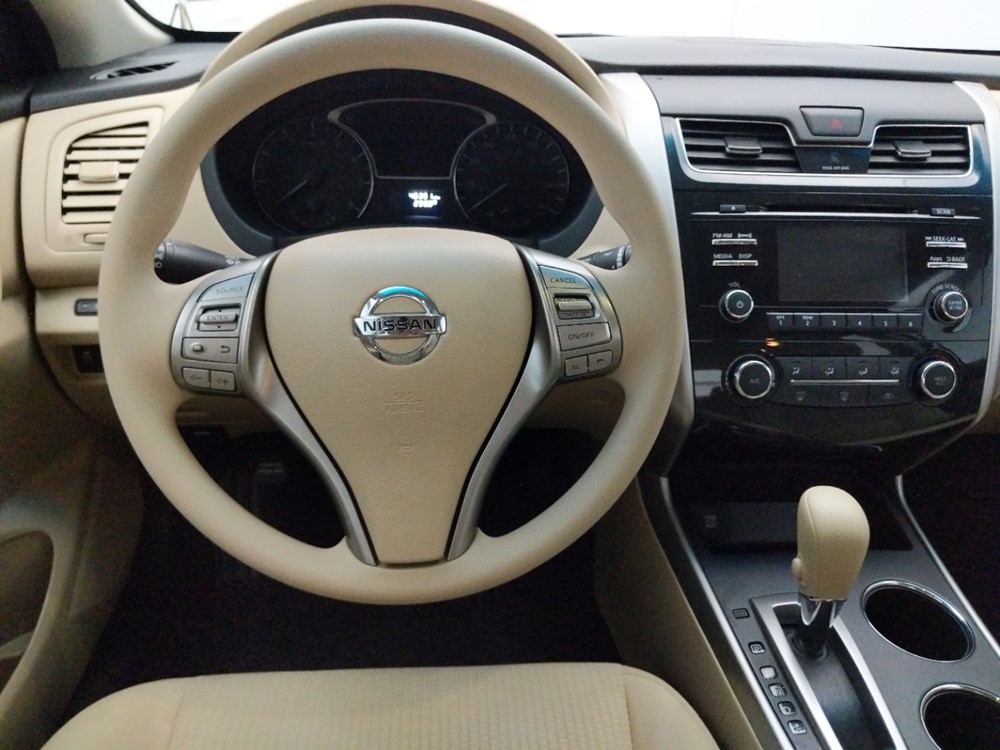 2015 Nissan Altima - Driver Dash