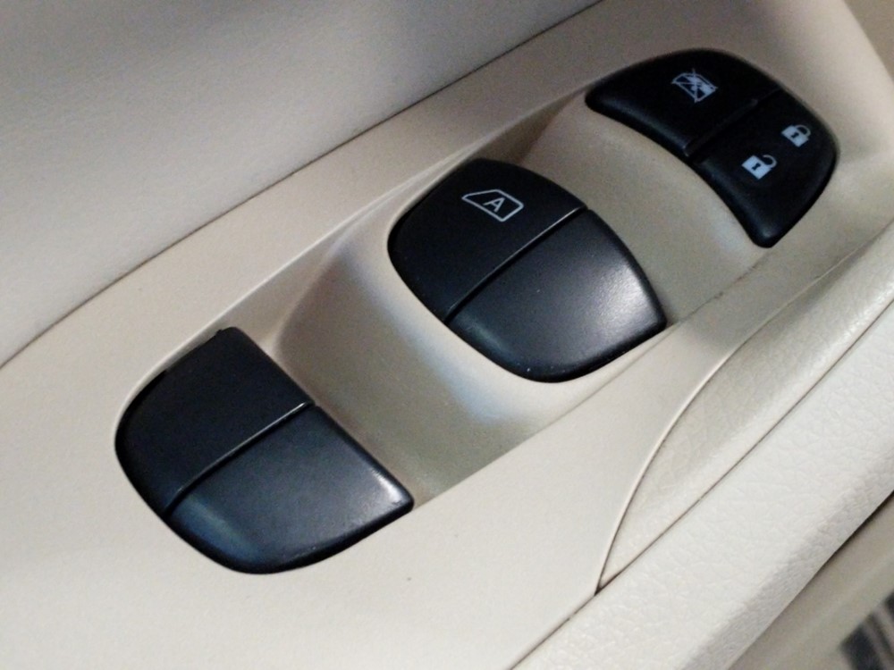 2015 Nissan Altima - Driver Power Windows/Lock Control