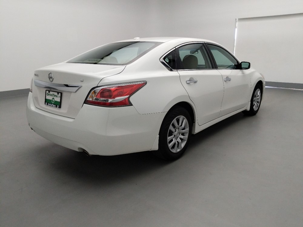 2015 Nissan Altima - Passenger Rear Bumper