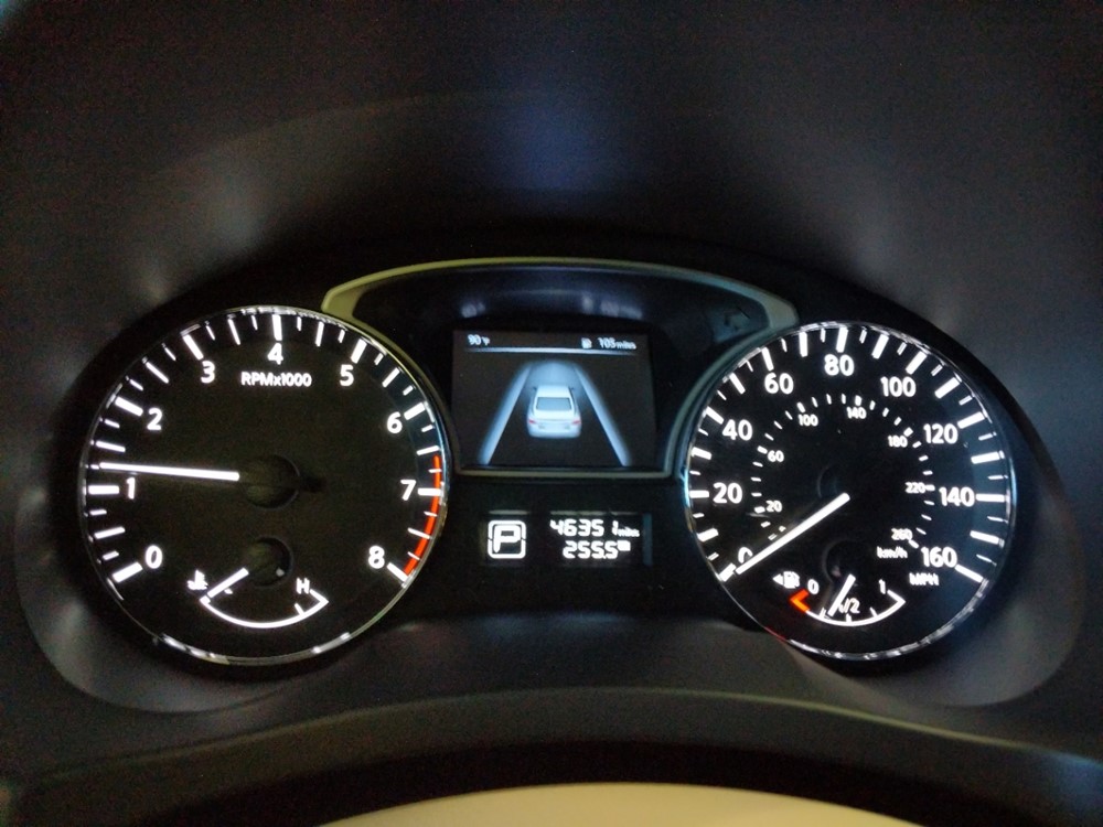 2015 Nissan Altima - Odometer Close Up