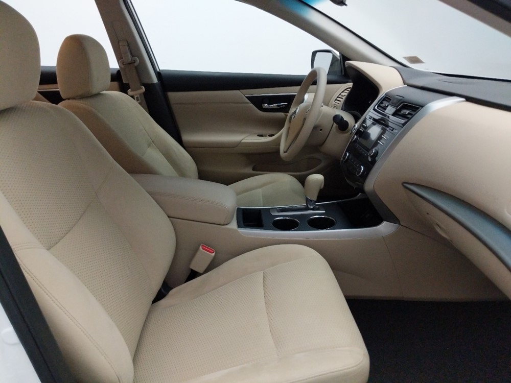 2015 Nissan Altima - Passenger Front Seat