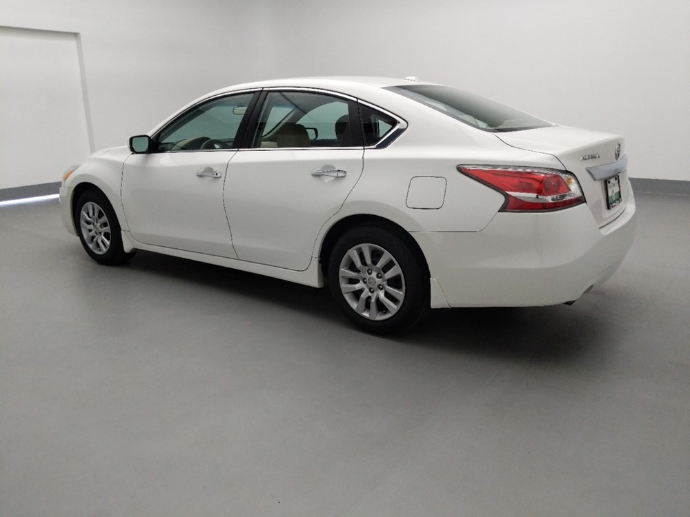 2015 Nissan Altima - Driver Rear Side