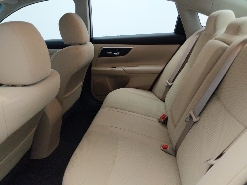2015 Nissan Altima - Driver Rear Seat