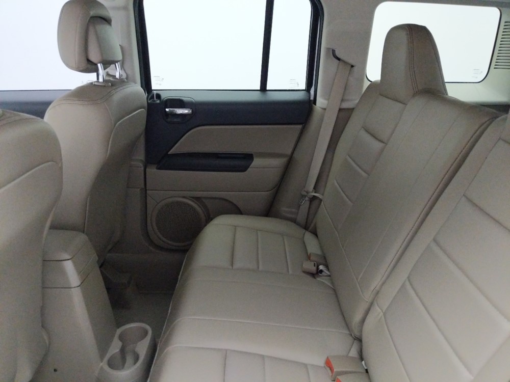 2016 Jeep Patriot - Driver Rear Seat