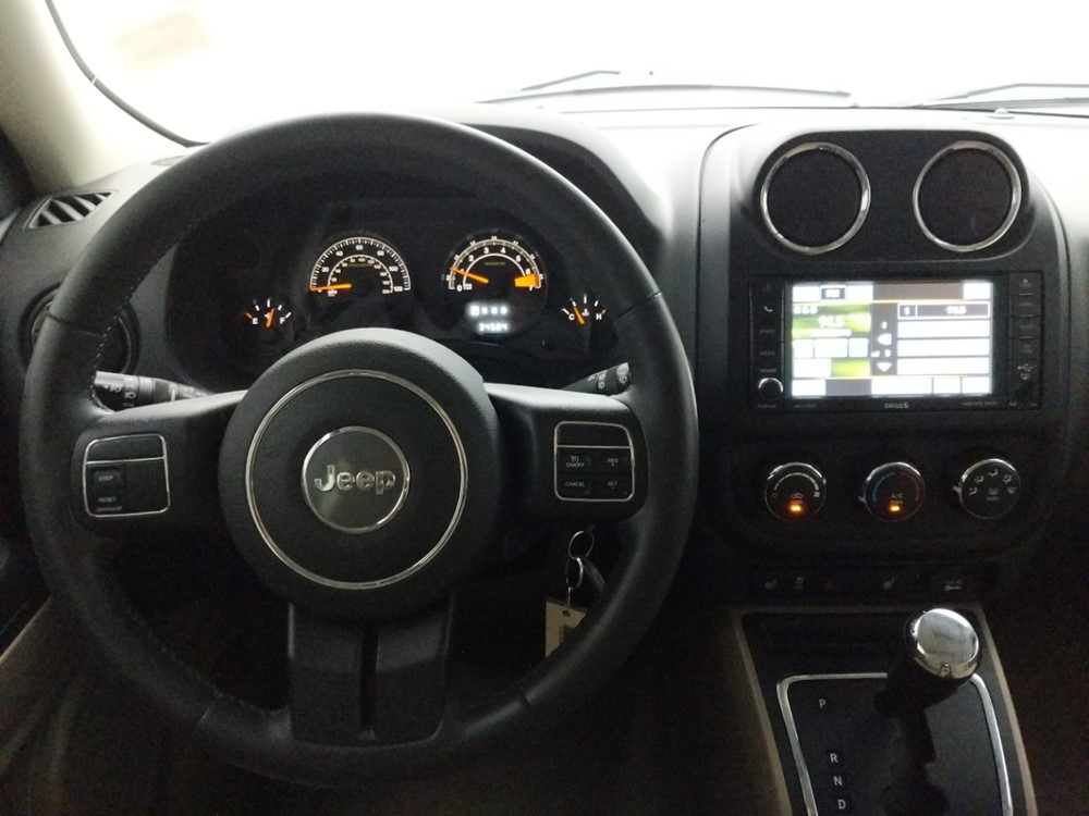 2016 Jeep Patriot - Driver Dash